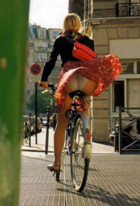 Hoe sexy mogen de rokjes op rokjesdag zijn?