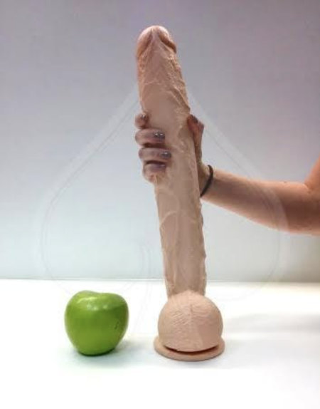 Extreem grote dildo - Dick Rambone